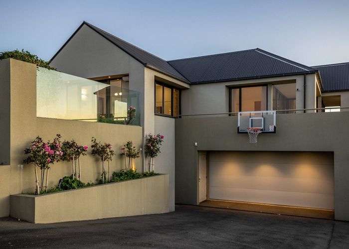  at 60 Glenstrae Road, Redcliffs, Christchurch City, Canterbury