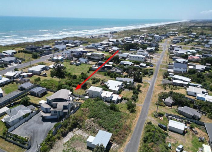 at 9 Trafalgar Street, Foxton Beach, Horowhenua, Manawatu / Whanganui
