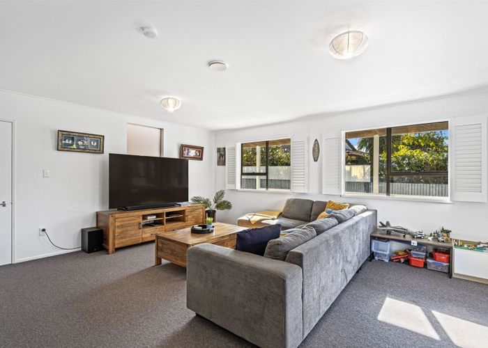 Free property data for 1 Ensors Place, Waikuku Beach homes.co.nz