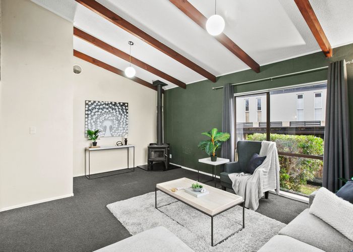  at 25 Montana Place, Merrilands, New Plymouth, Taranaki