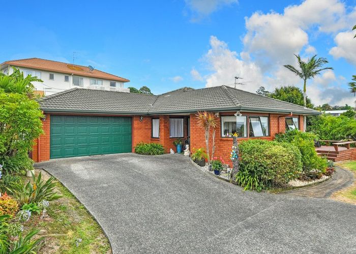  at 10 Kylie Court, Clover Park, Auckland