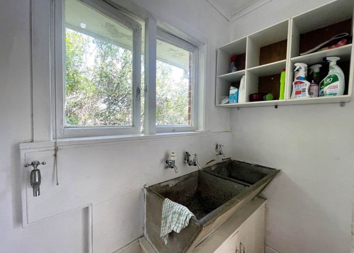  at 31 Landon Avenue, Mangere East, Manukau City, Auckland