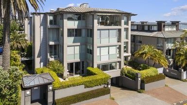  at 104A Gladstone Road, Parnell, Auckland
