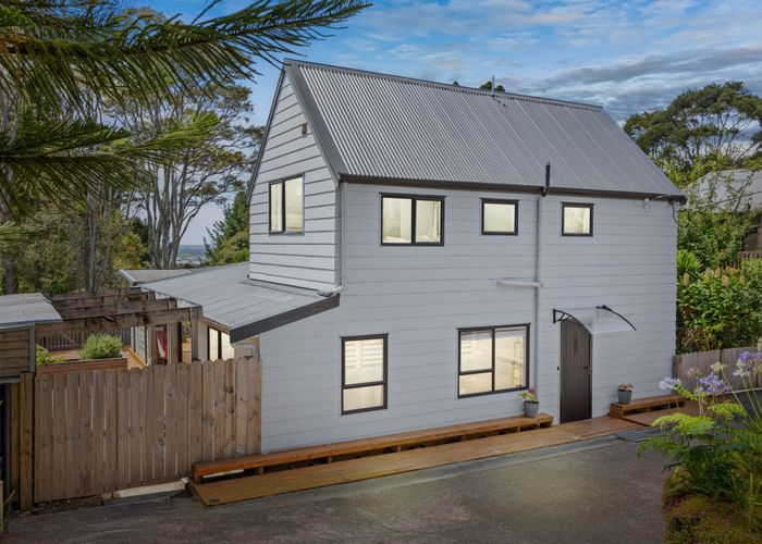  at 27 Awhiorangi Promenade, Swanson, Auckland