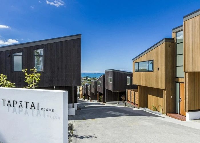 at 5 Tapatai Place, Castor Bay, North Shore City, Auckland