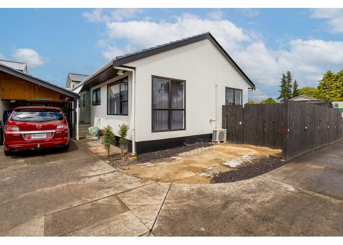  at 1/16 Edwin Freeman Place, Ranui, Waitakere City, Auckland