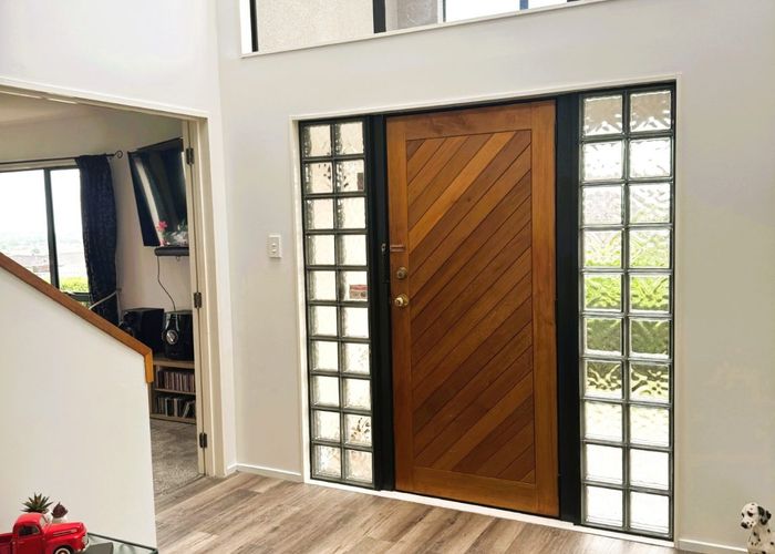  at 84 Churchill Drive, Taradale, Napier, Hawke's Bay