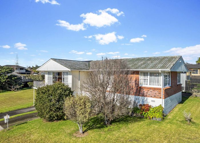  at 34 Matipo Road, Te Atatu Peninsula, Waitakere City, Auckland