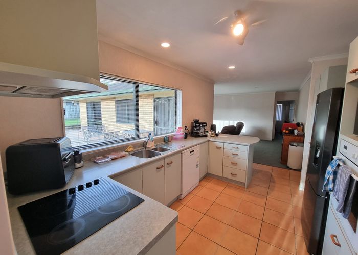 For rent 91 Moyrus Crescent, East Tamaki Heights, Manukau City