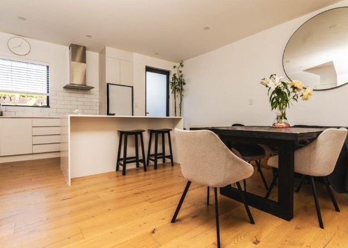  at 16/37 Saint Vincent Avenue, Remuera, Auckland