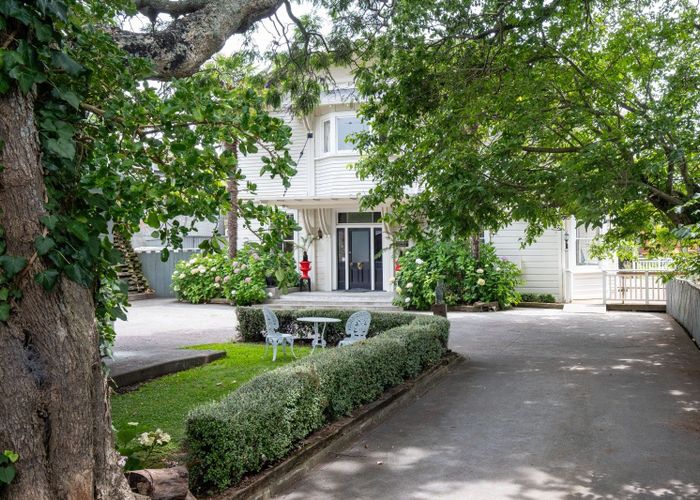  at 27 Fitzroy Road, Bluff Hill, Napier, Hawke's Bay