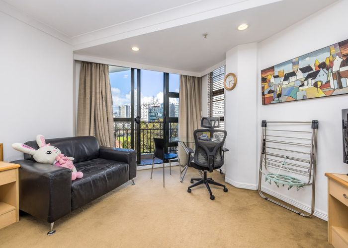  at 3O/100 Greys Avenue, Auckland Central, Auckland