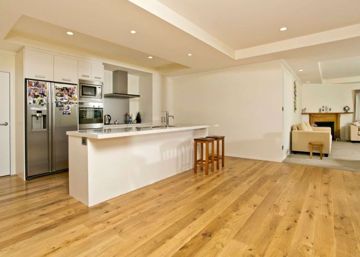  at 12 Stevensons Crescent, Albany