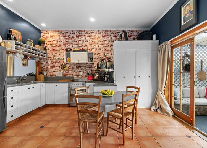  at 610 Avenue Road West, Saint Leonards, Hastings, Hawke's Bay