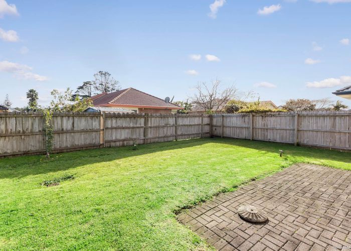  at 7 Fernbrook Close, Burswood, Auckland