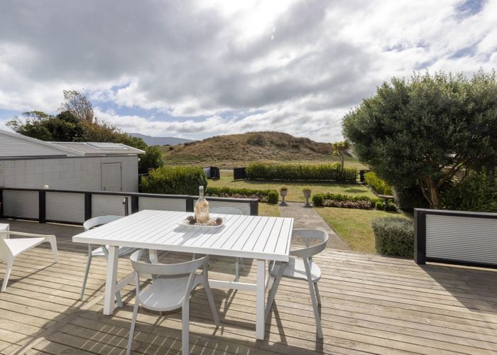  at 5 Eatwell Avenue, Paraparaumu Beach, Paraparaumu