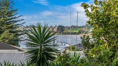  at 14C Bridge Street, Panmure, Auckland