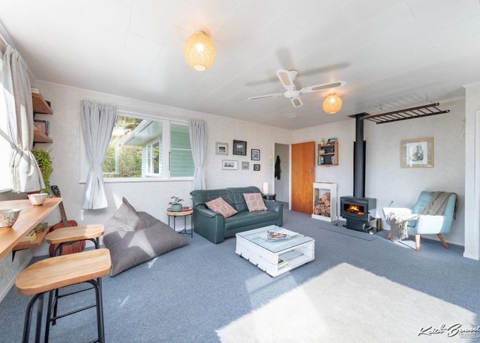  at 36 Wyndham Road, Pinehaven, Upper Hutt