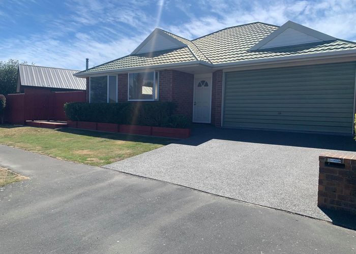 at 32 Anglesea Avenue, Parklands, Christchurch City, Canterbury