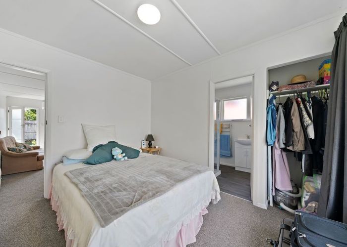  at 2/28 Islington St, Trentham, Upper Hutt, Wellington