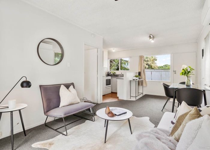  at 16/23 Fairview Road, Mount Eden, Auckland City, Auckland