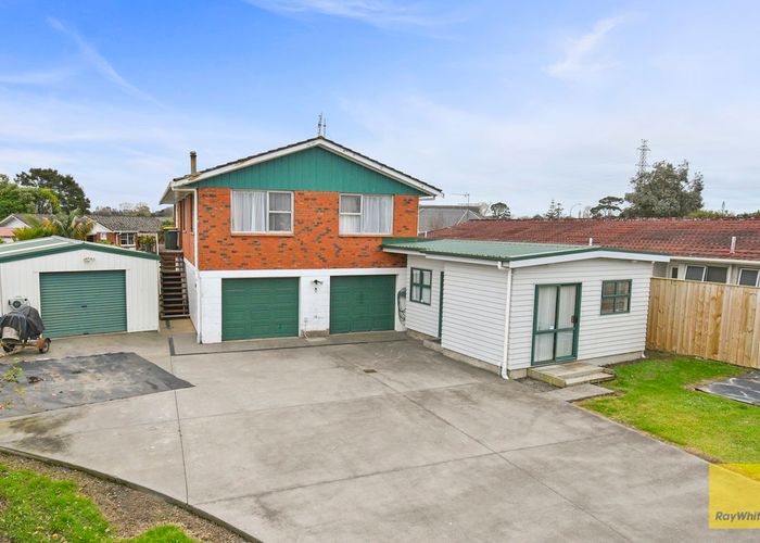  at 1/67 Edgewater Drive, Pakuranga, Auckland