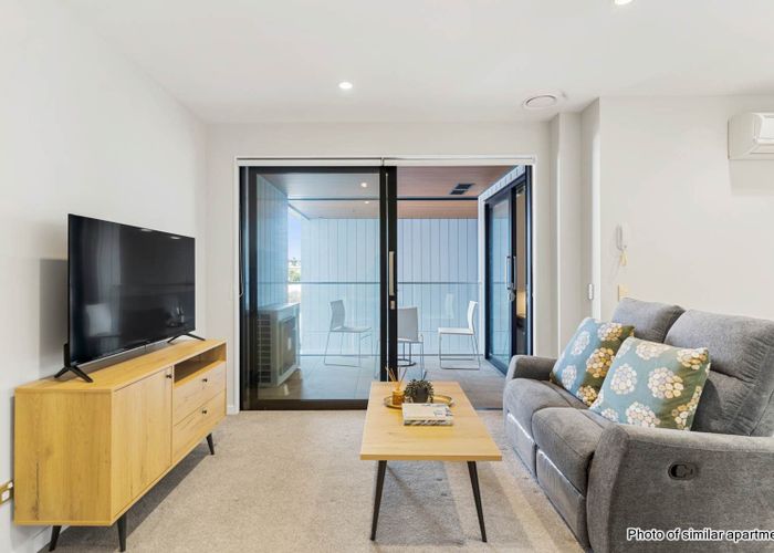  at 210/4 Bute Road, Browns Bay, North Shore City, Auckland