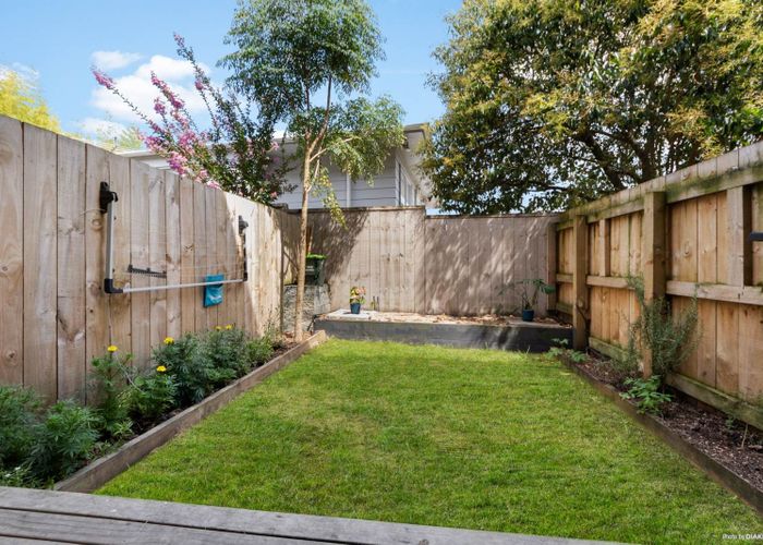  at 4/28 Vodanovich Road, Te Atatu South, Waitakere City, Auckland