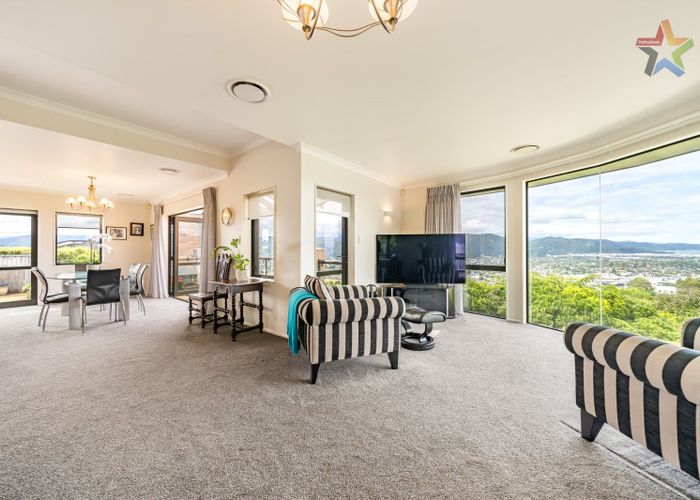  at 11 Meadowbank Drive, Belmont, Lower Hutt