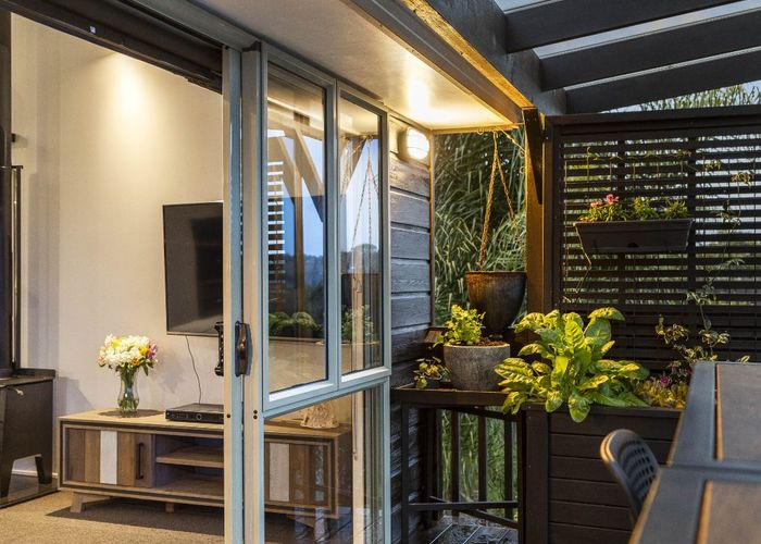  at 1/30 Stephanie Close, Glenfield, Auckland