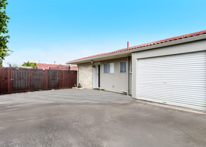  at 2/461 Great South Road, Opaheke, Papakura, Auckland
