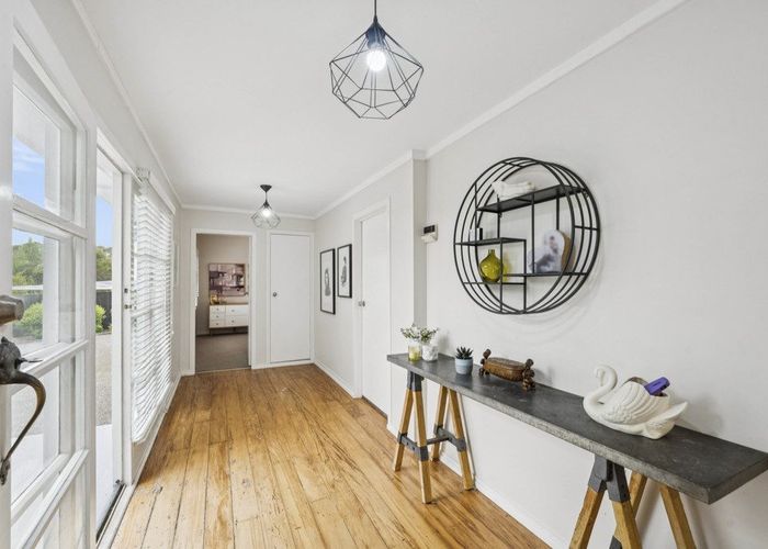  at 1/75 Atkinson Road, Titirangi, Waitakere City, Auckland