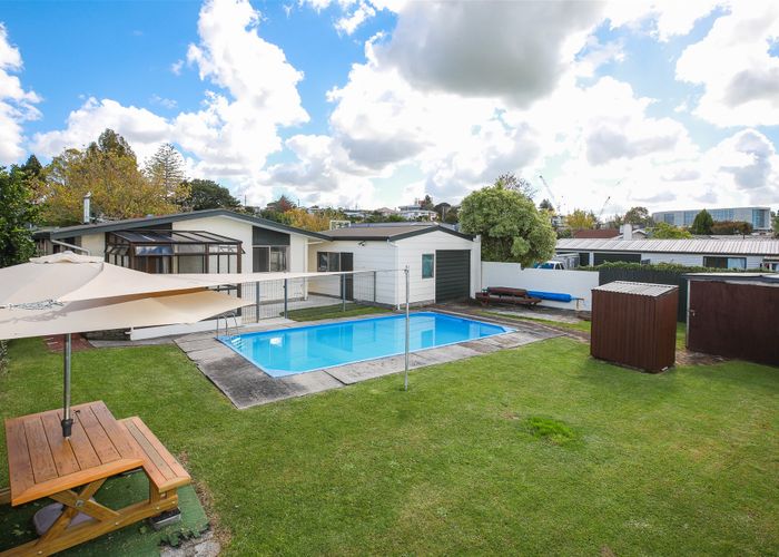  at 62 Aurora Terrace, Hillcrest, Hamilton