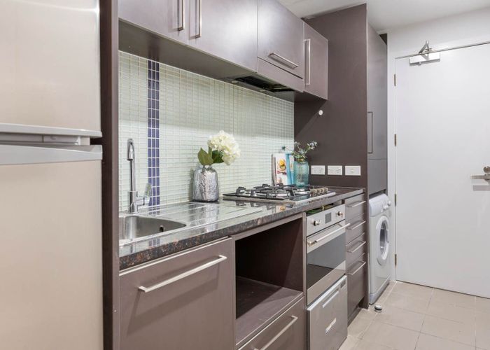  at 102/4 Wagener Place, Mount Albert, Auckland City, Auckland