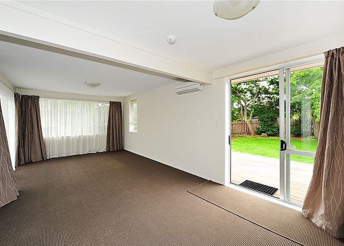  at 28 Royal Park Drive, Parklands, Christchurch City, Canterbury