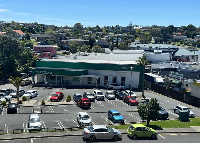  at 4 Ramsgate Terrace, Mairangi Bay, North Shore City, Auckland
