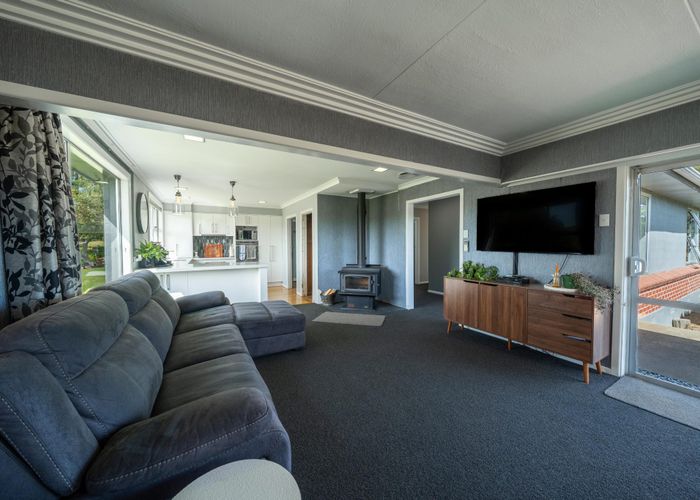  at 17 Findlay Road, Orawia, Otautau