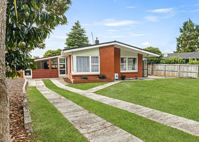  at 104 Grand Vue Road, Kawaha Point, Rotorua