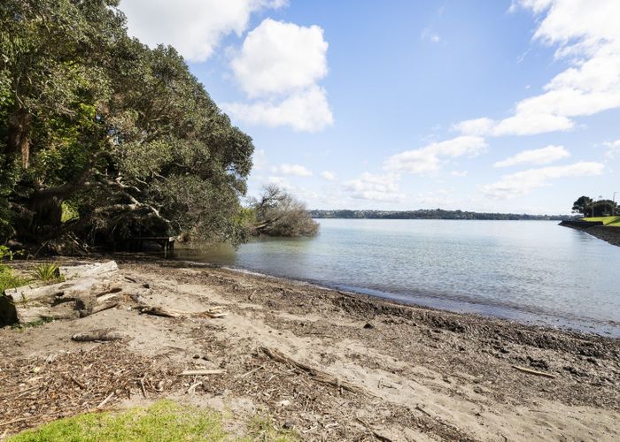  at 2/7 Masefield Avenue, Herne Bay, Auckland