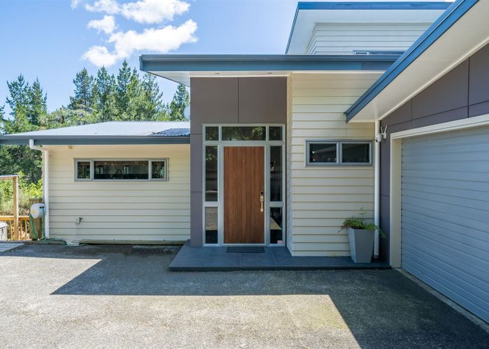  at 11 Marua Palm Grove, Timberlea, Upper Hutt