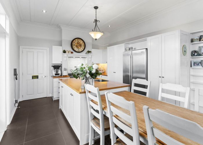  at 8 Leven Street, Roslyn, Dunedin, Otago