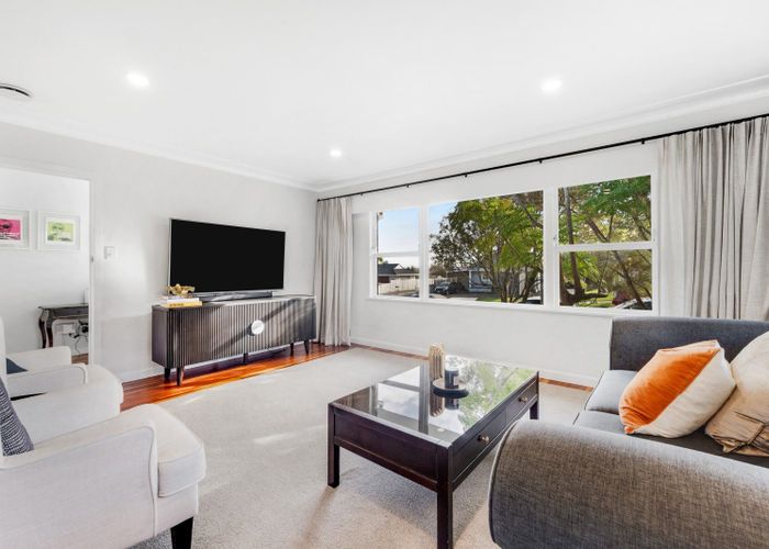  at 25 Gills Road, Bucklands Beach, Auckland