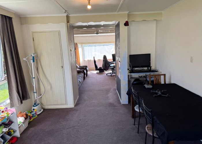  at 710 Avenue Road West, Saint Leonards, Hastings, Hawke's Bay