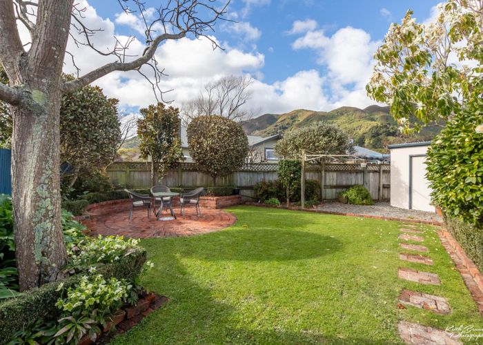  at 27 Wainui Road, Waiwhetu, Lower Hutt