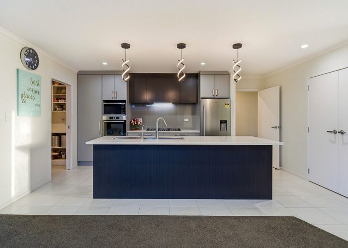  at 87 Twin Parks Rise, Papakura, Papakura, Auckland