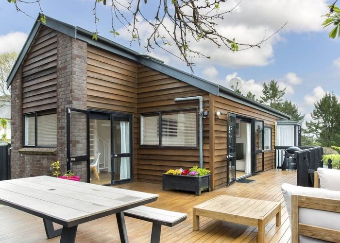  at 34C Fairlands Avenue, Waterview, Auckland