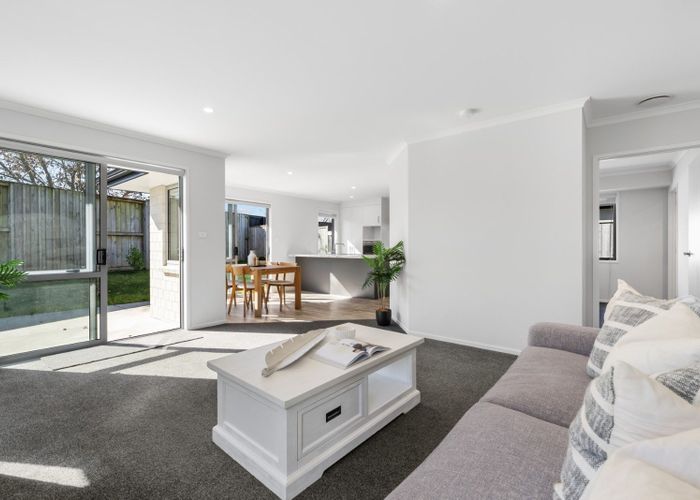  at 12 Huria Vista, Pyes Pa, Tauranga