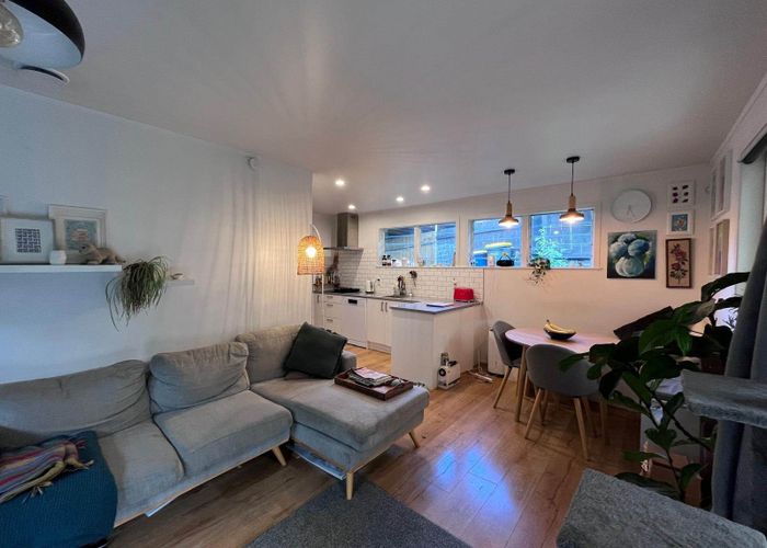  at 1/17A Eastglen Road, Glen Eden, Auckland