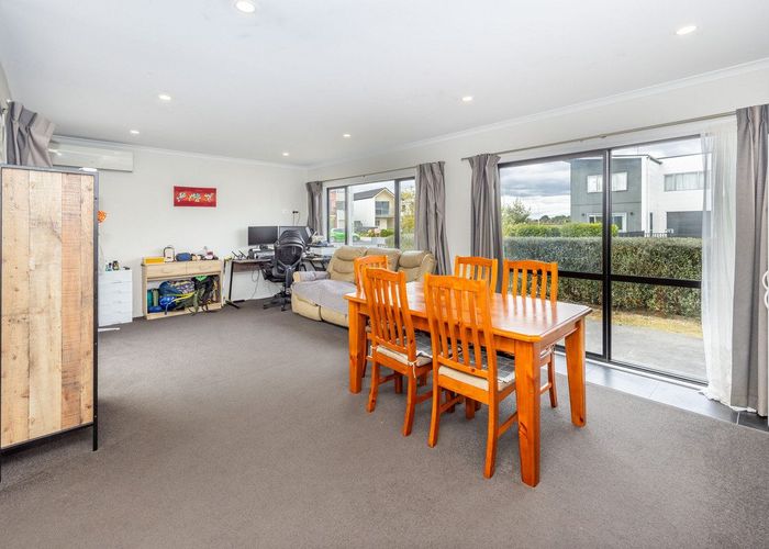 at 4 Ridgedale Crescent, Flagstaff, Hamilton, Waikato