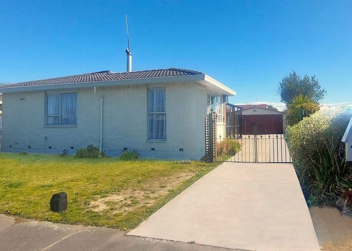  at 126 Inwoods Close, Parklands, Christchurch